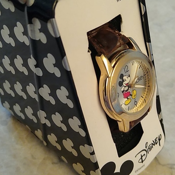 NIB - Disney Mickey Mouse Watch Croco Leather Band - Picture 2 of 5